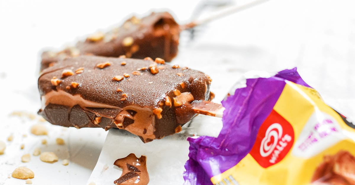 Melty Biscoff Bar Fails to Maintain Integrity, Guest Demands Reparations