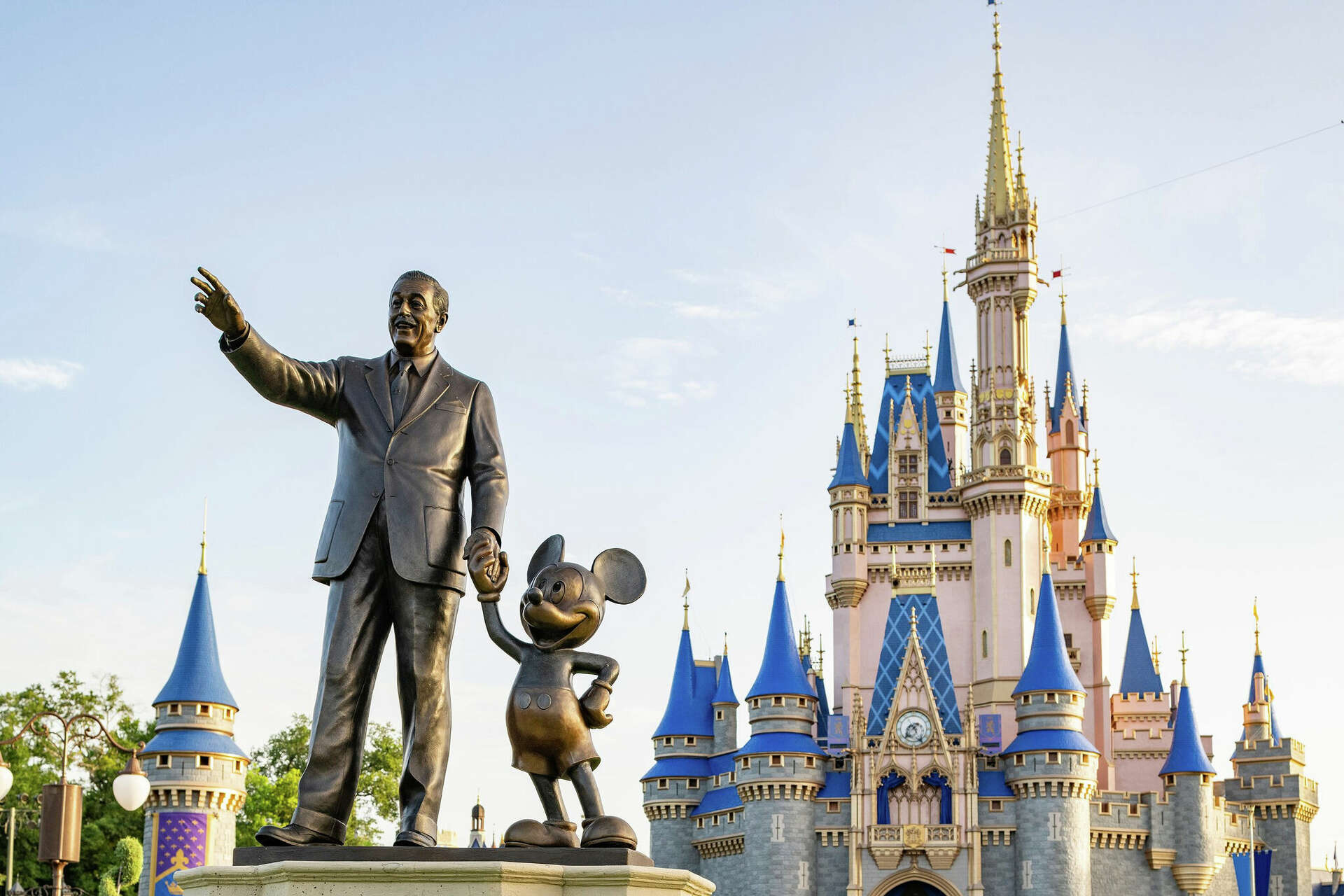 Disney Guest Discovers ‘Free’ Magic, Immediately Becomes Park’s Most Wanted