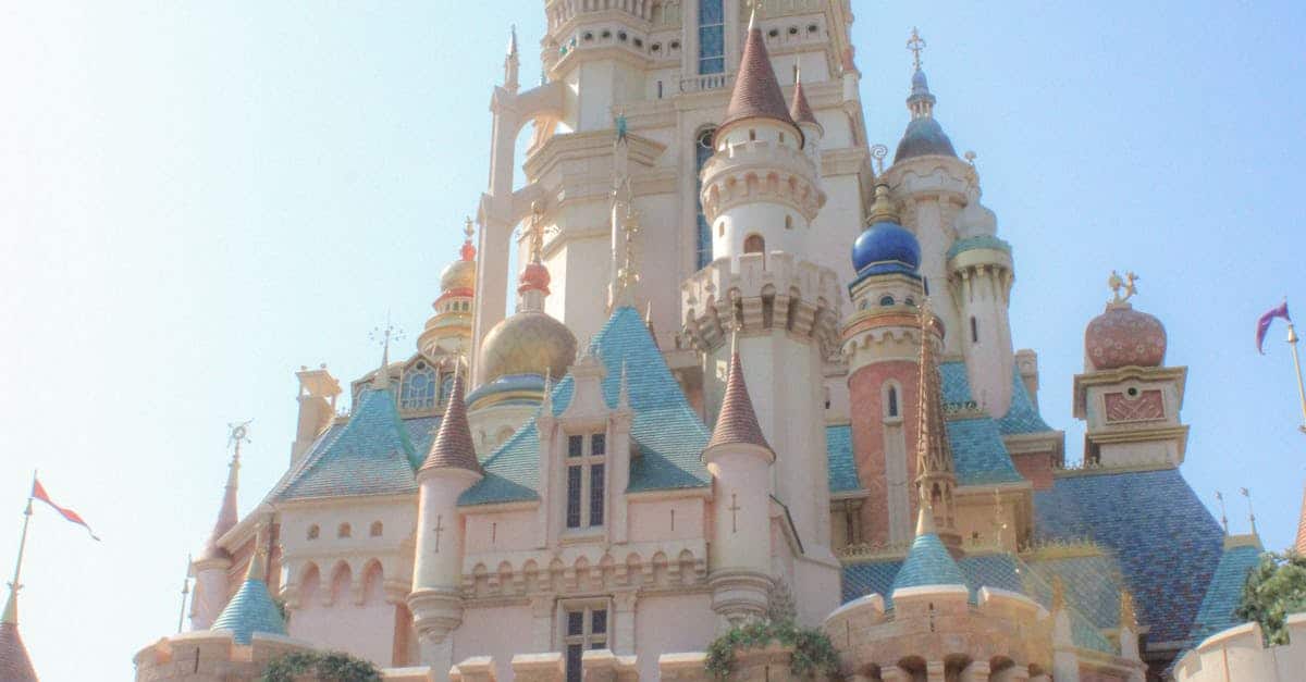 Recession or Reset? The Great Theme Park Divide and What It Means For Your Next Trip